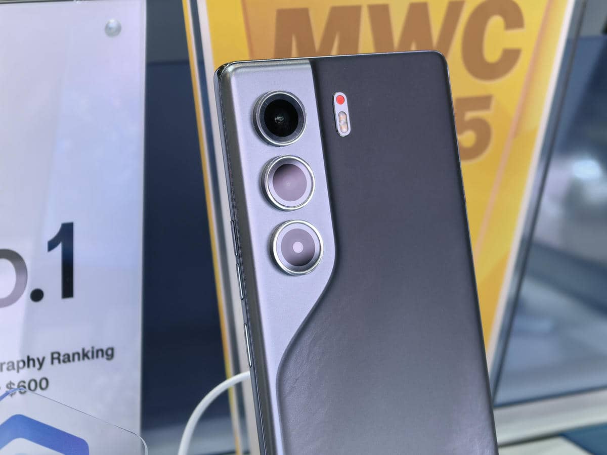  TECNO CAMON 40 serija 8.jpg 