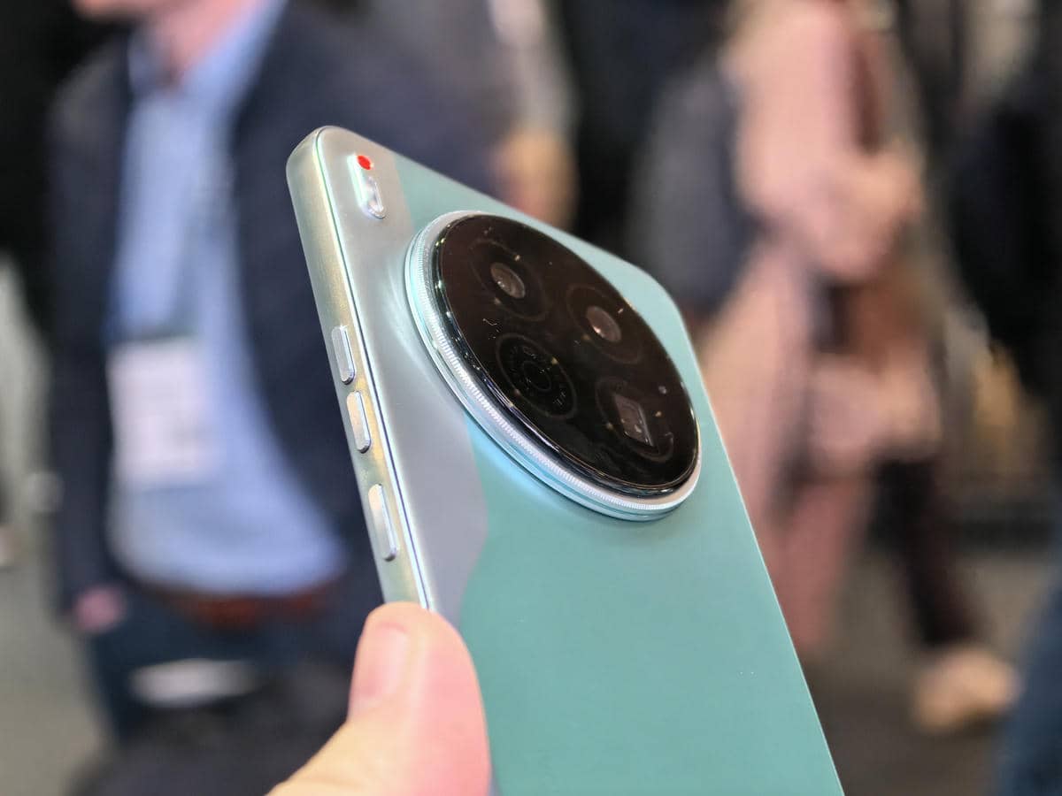 - SmartLife / Ilija Baošić    - SmartLife / Ilija Baošić