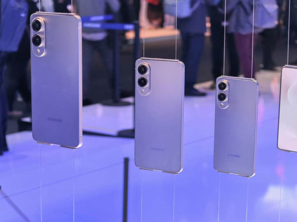 Samsung Galaxy S25 Edge MWC 2025 uživo slika 9.jpg Samsung Galaxy S25 Edge MWC 2025 uživo slika 9.jpg