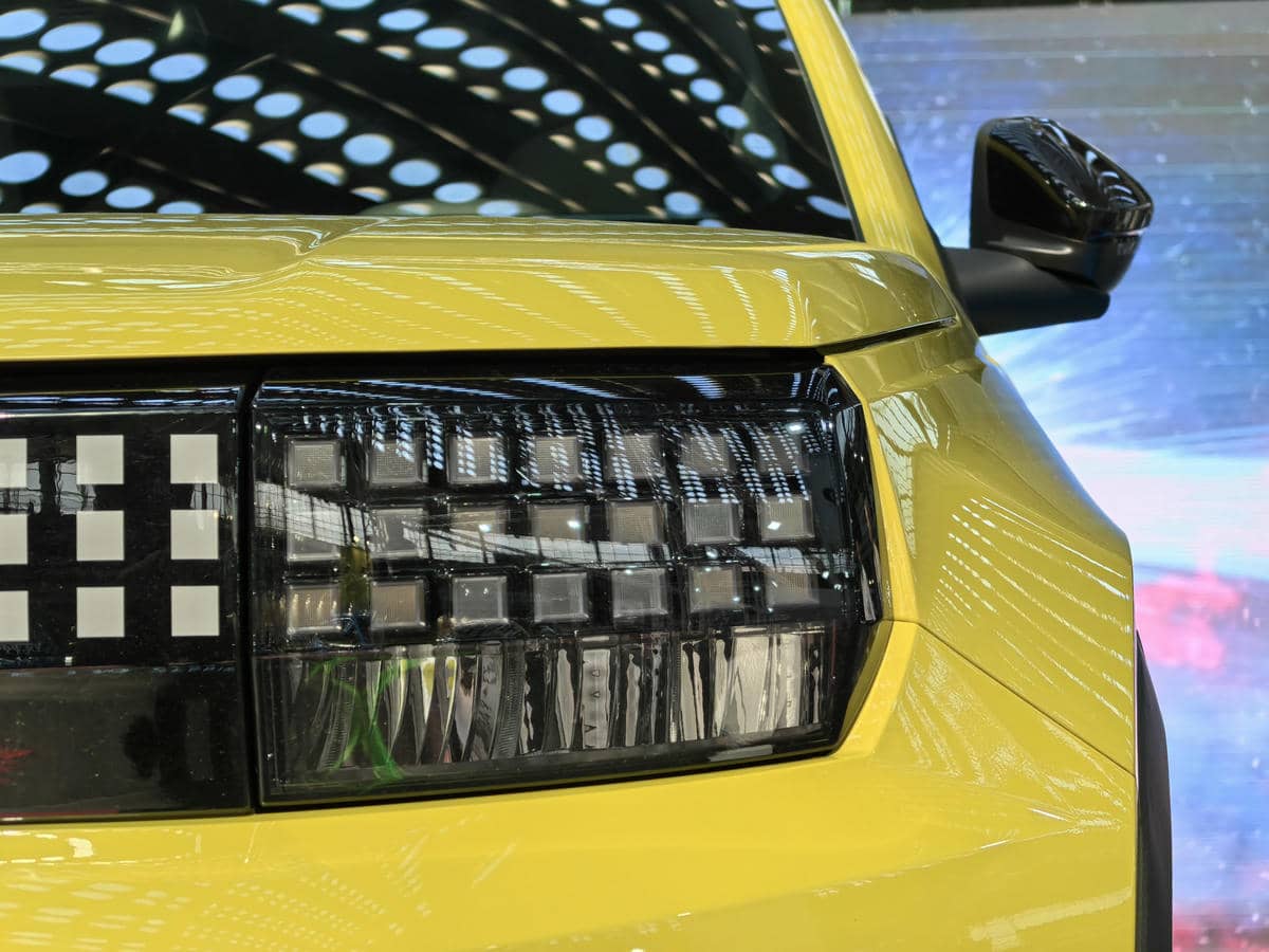  Fiat Grande Panda sajam 13.jpg 