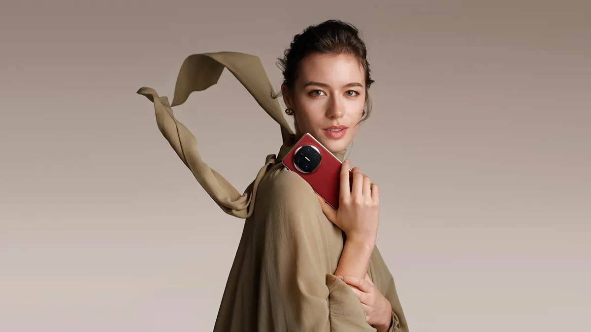 Huawei Mate X6 proleće   Huawei Mate X6 proleće