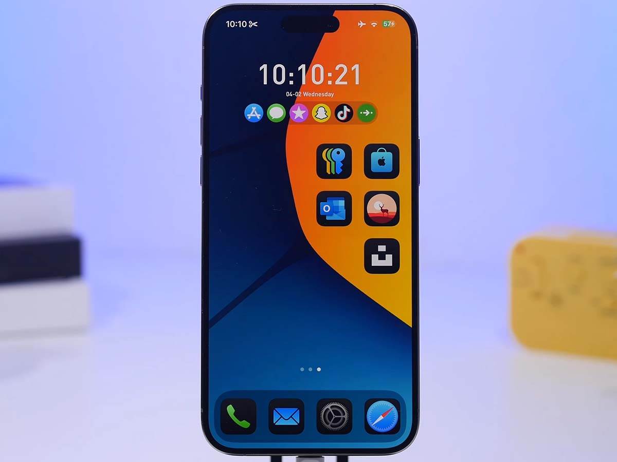 iOS 18.4 iOS 18.4