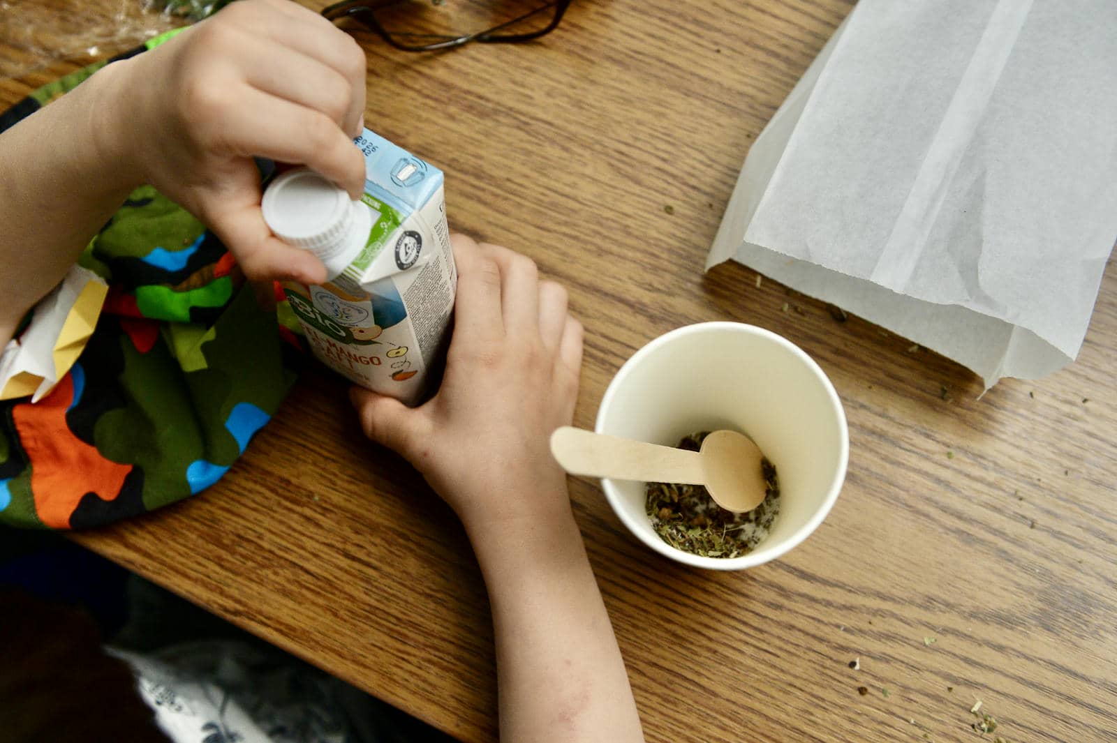 Dečija radionica Zasadi drvo 4.jpg   Dečija radionica Zasadi drvo 4.jpg