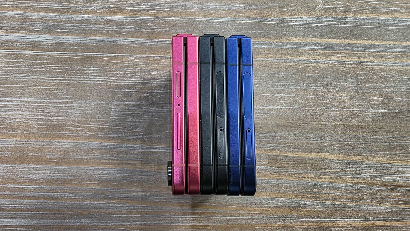  Samsung Galaxy Z Flip7 dizajn uživo 14.jpg - Smartlife 