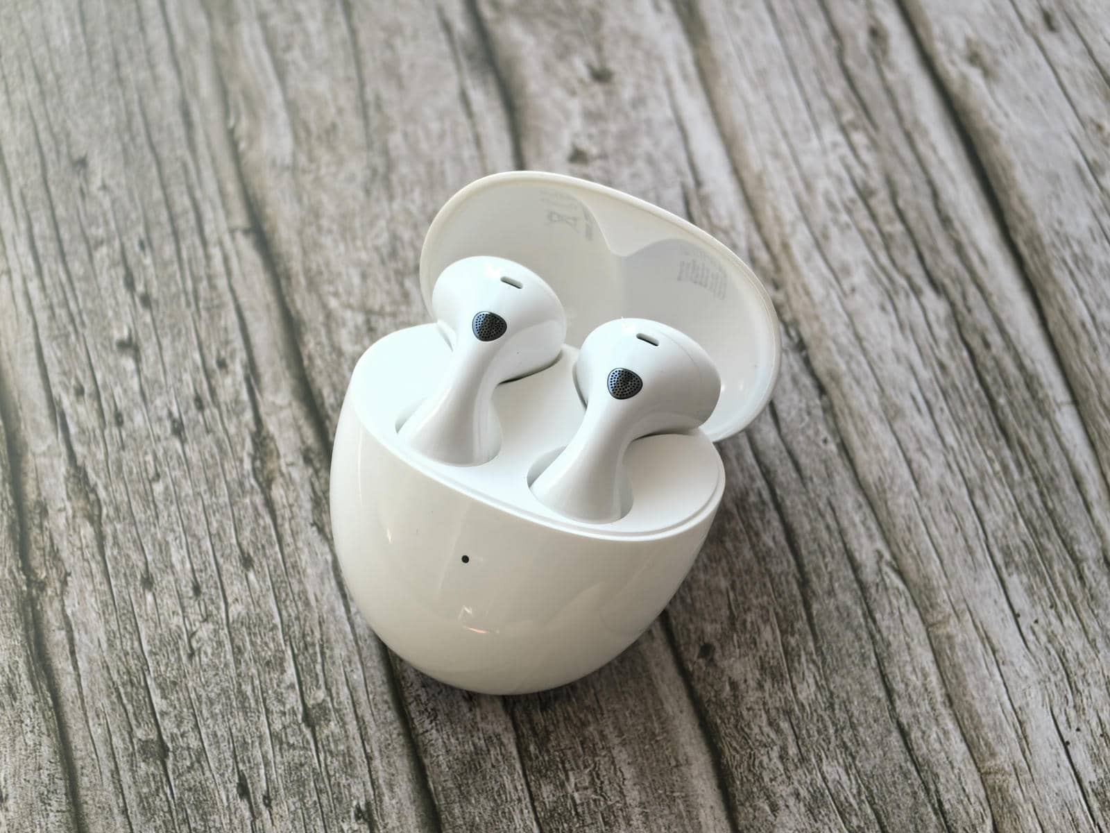 Huawei FreeBuds 6 dizajn Huawei FreeBuds 6 dizajn