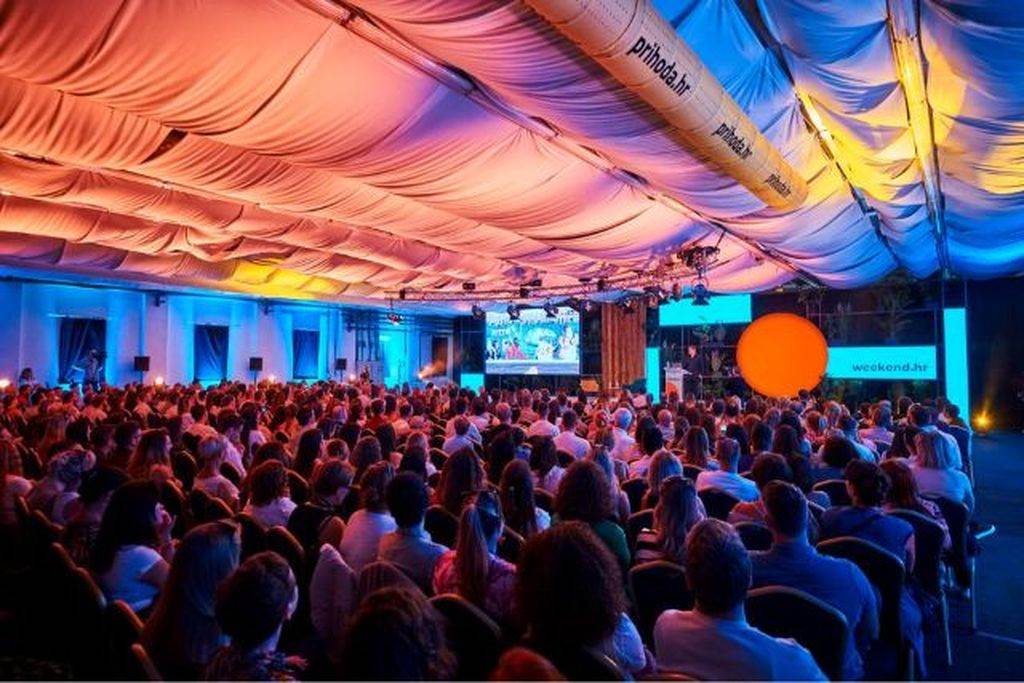 atmosfera.jpg - Promo   atmosfera.jpg - Promo