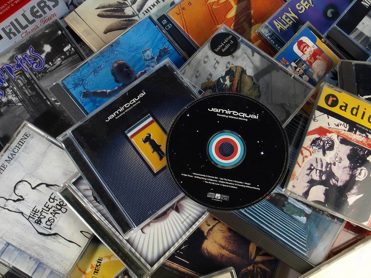  CD muzički albumi 