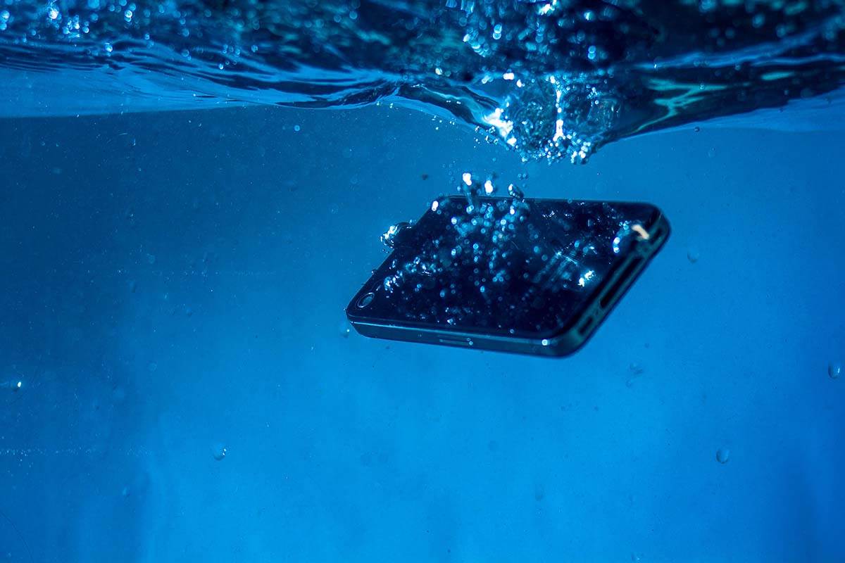 Telefon u vodi Telefon u vodi