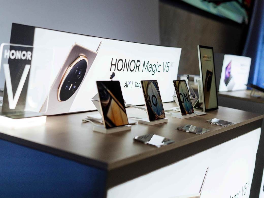 HONOR Magic V5 serija u Srbiji HONOR Magic V5 serija u Srbiji