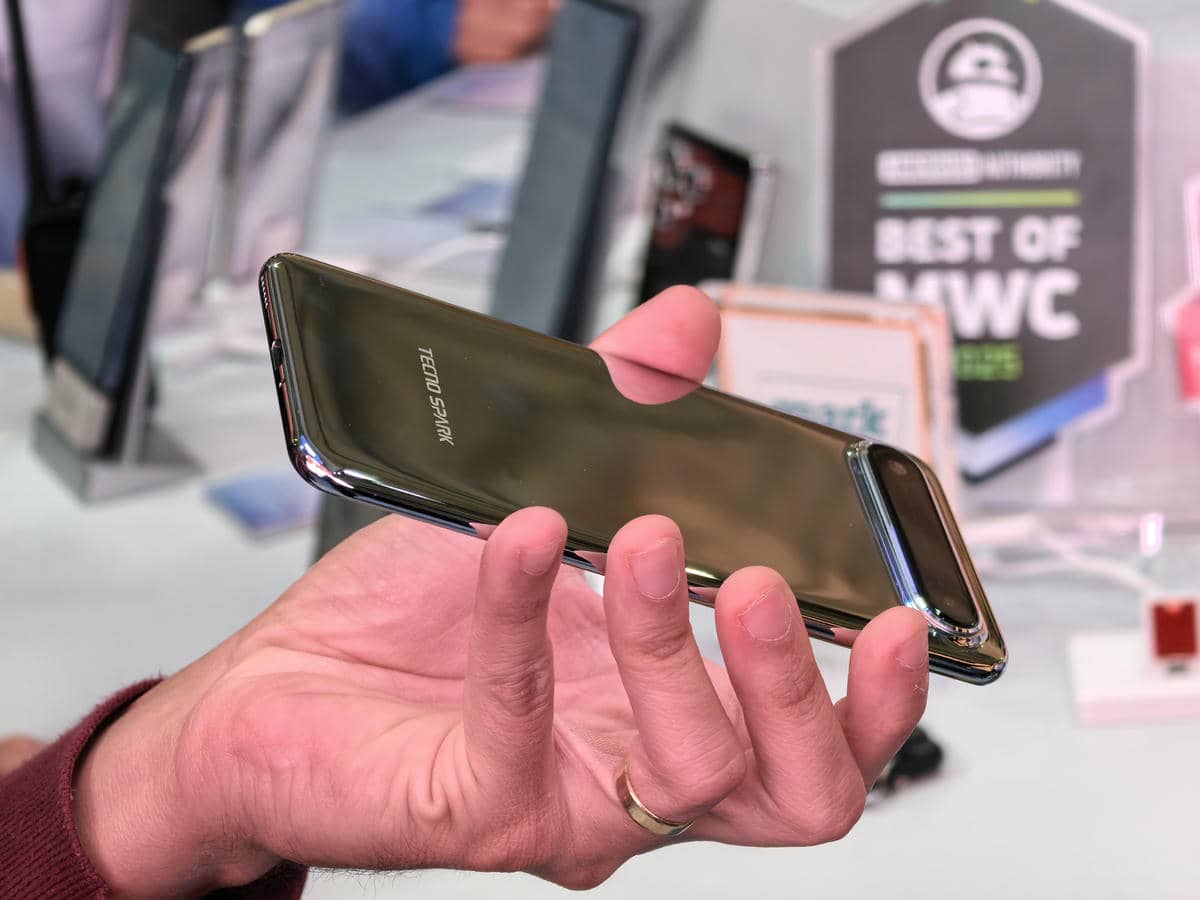  TECNO Spark Slim koncept slika 7.jpg - Ilija Baošić 