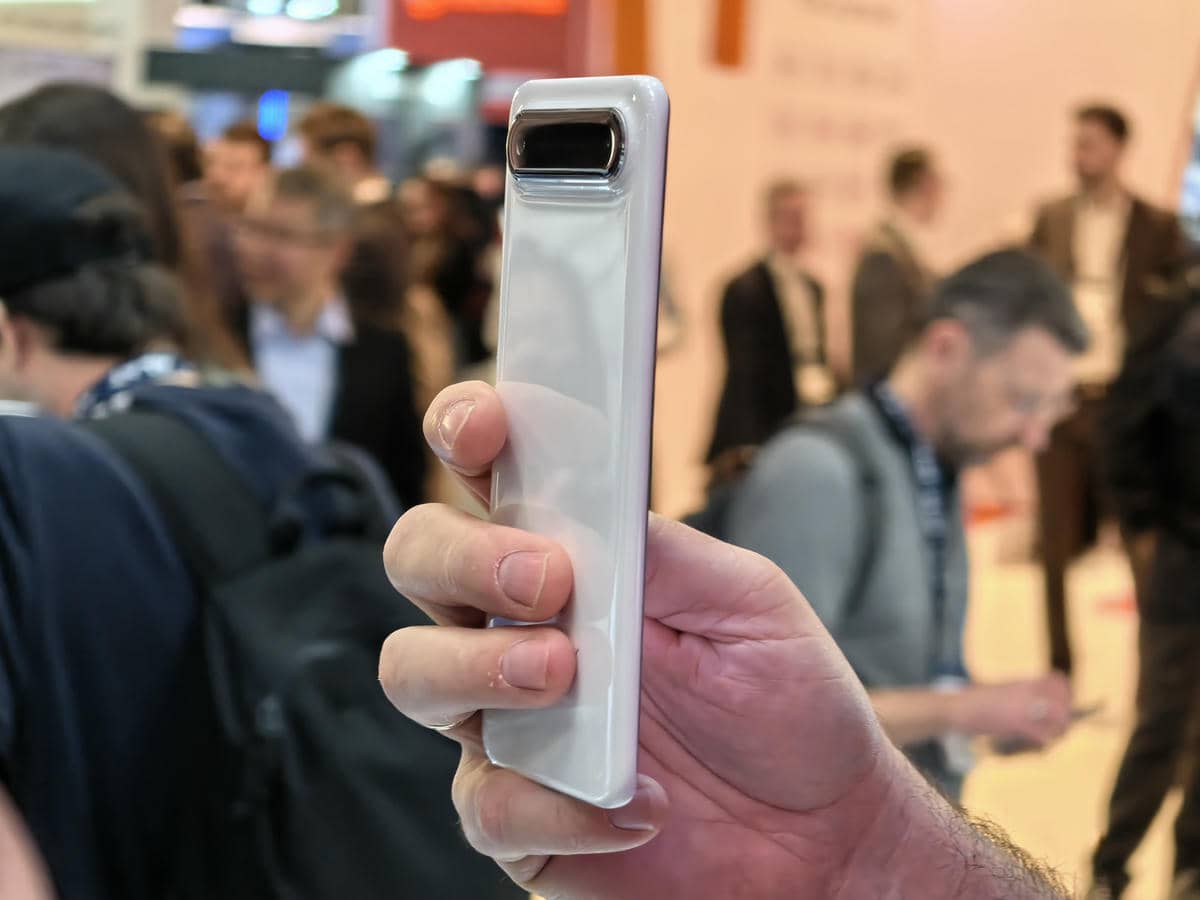  TECNO Spark Slim koncept slika 10.jpg - Ilija Baošić 