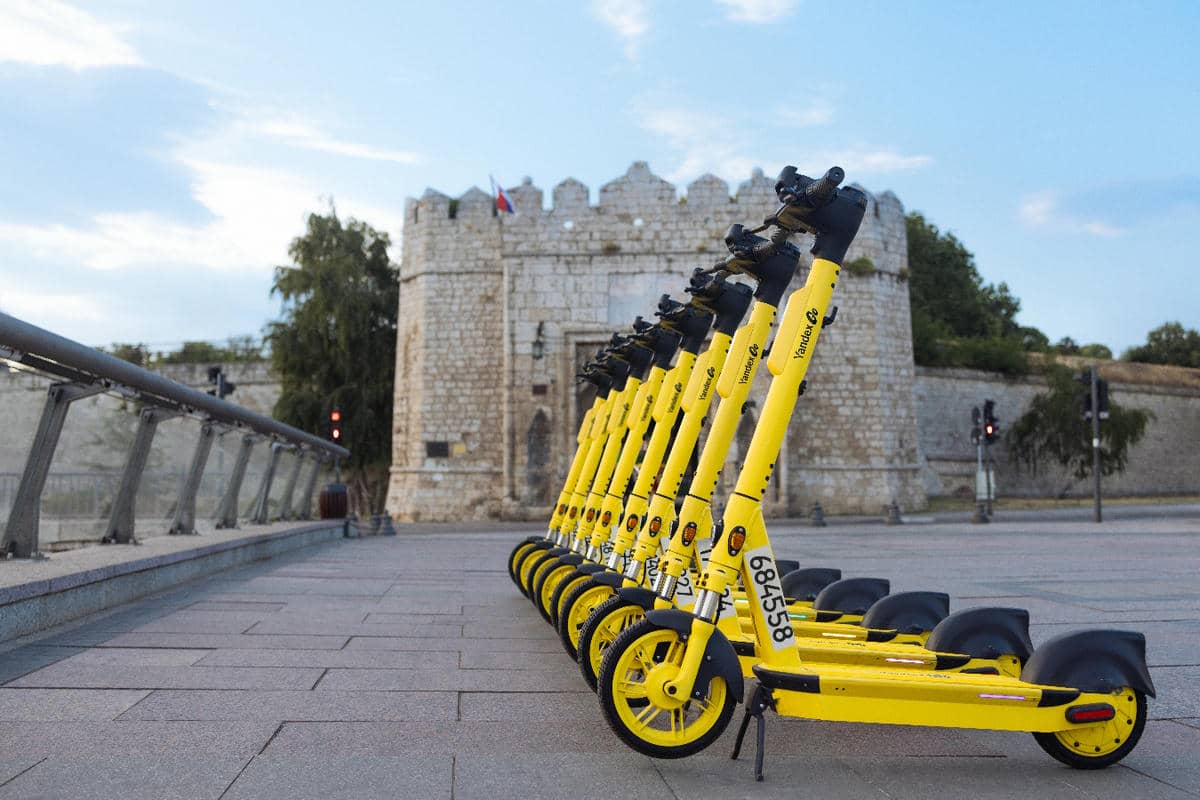  Yandex Go električni trotinetu u Nišu 