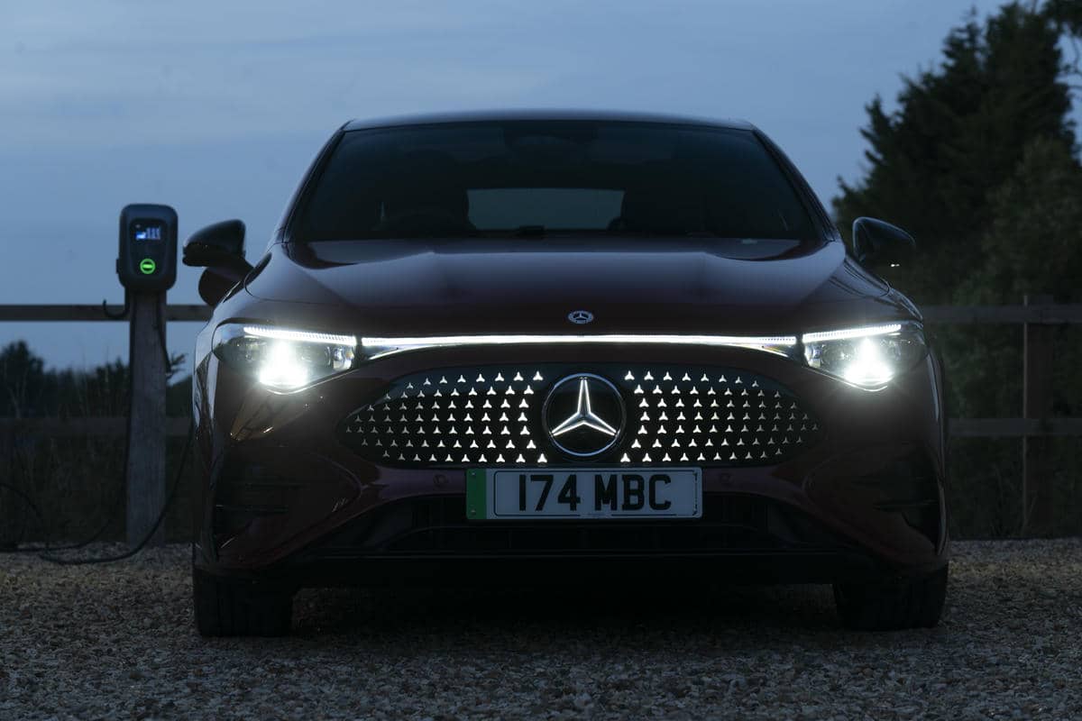  Original-49859-251005-cla-0006.jpg - Mercedes-Benz 