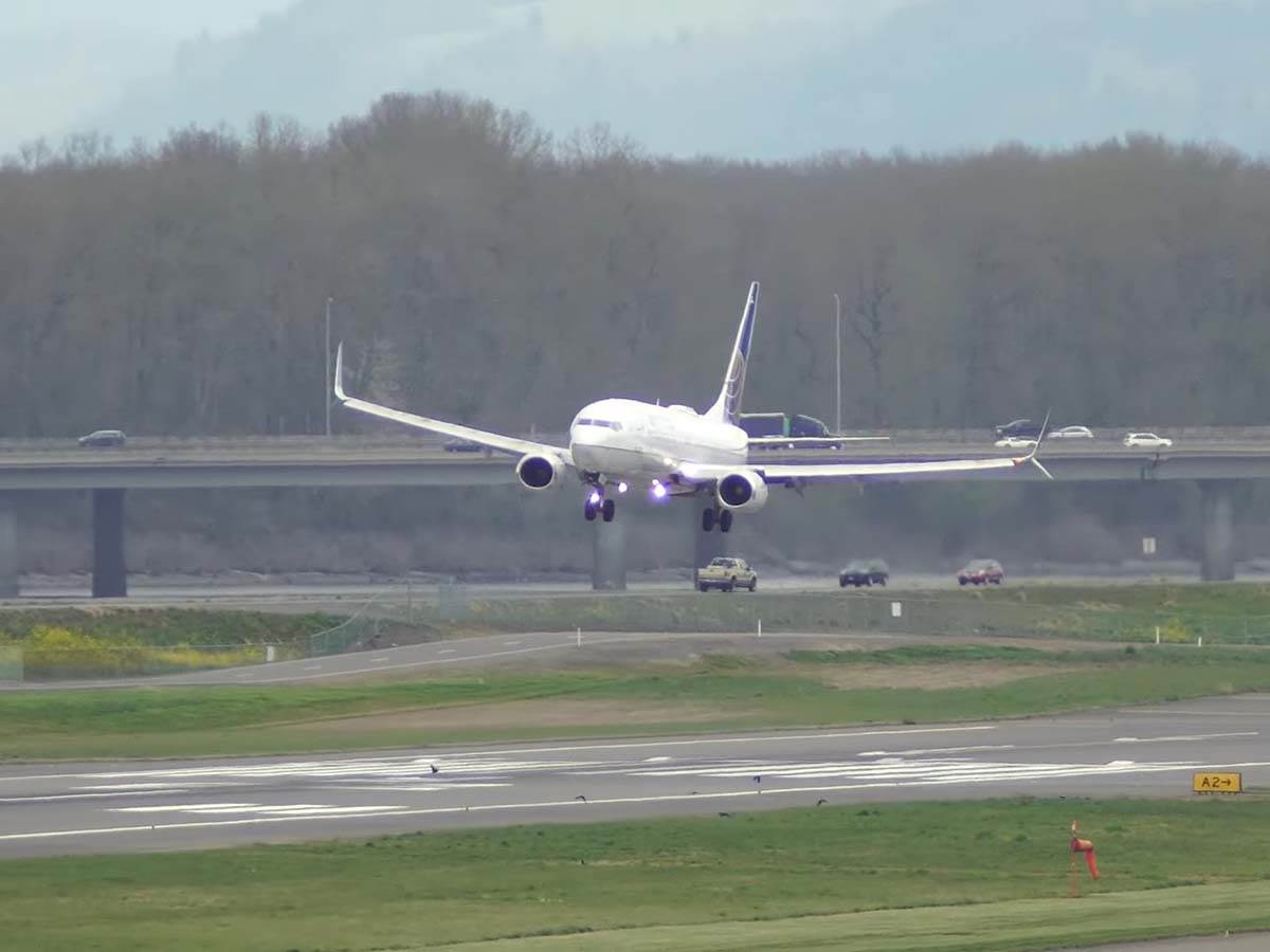 United Boeing 737 Max sletanje United Boeing 737 Max sletanje
