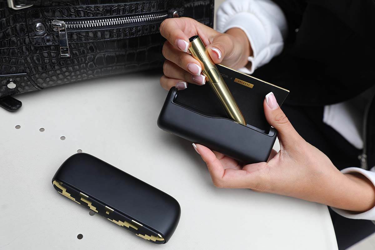  IQOS ILUMA i x Seletti limitirana serija 
