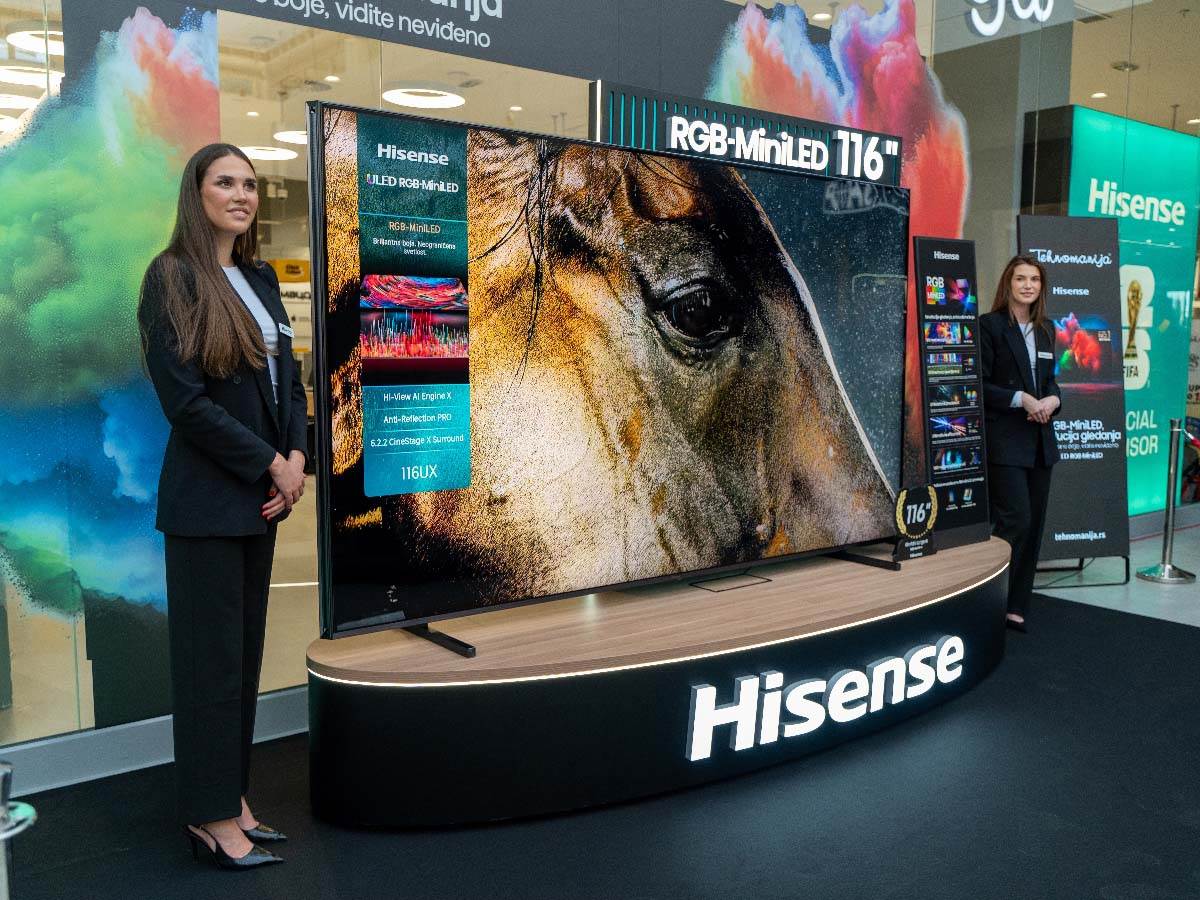 Hisense 116UXQ premijera Hisense 116UXQ premijera