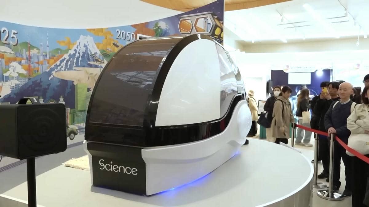  Being washed in the human washing machine at the Osaka Expo_Channel JAPAN #11_2025 1-29 screenshot.jpg - YouTube / Channel JAPAN by Nikkei 