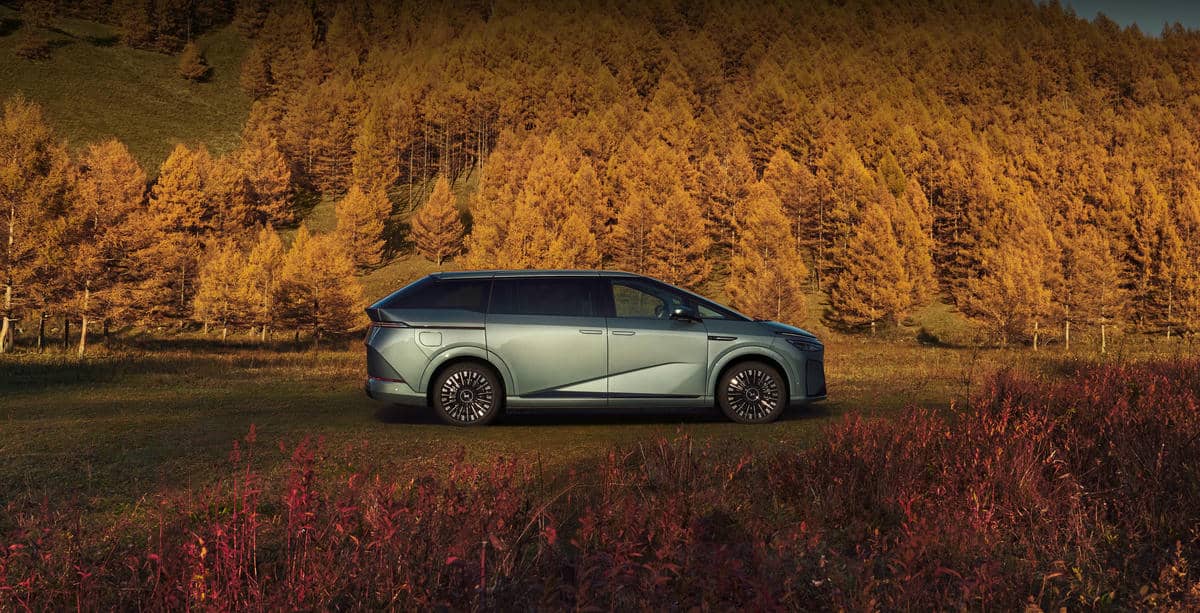  XPeng X9 PowerX slika 2.jpg - XPeng 