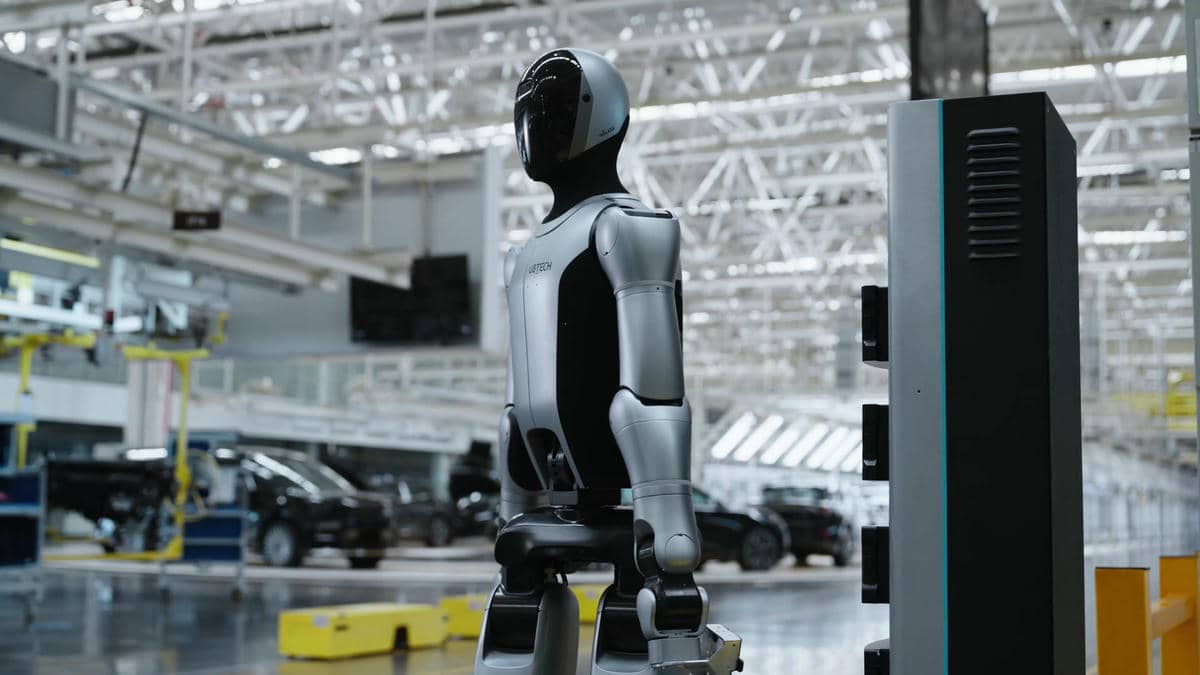  Walker S2 humanoidni robot 