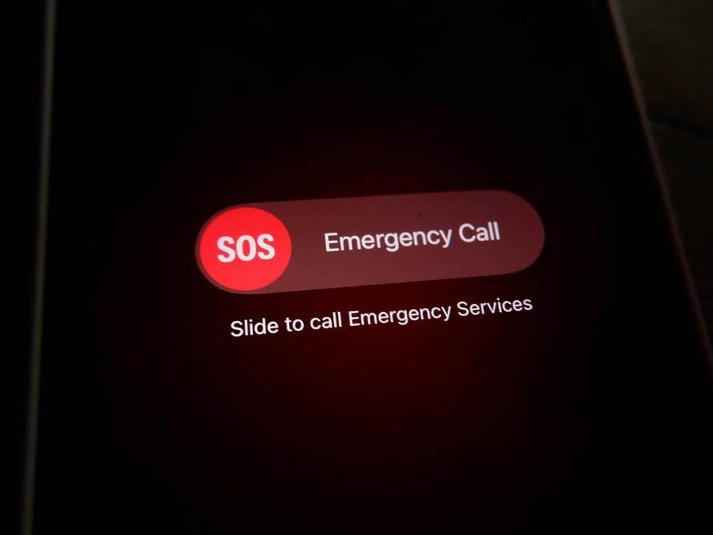  Emergency SOS 