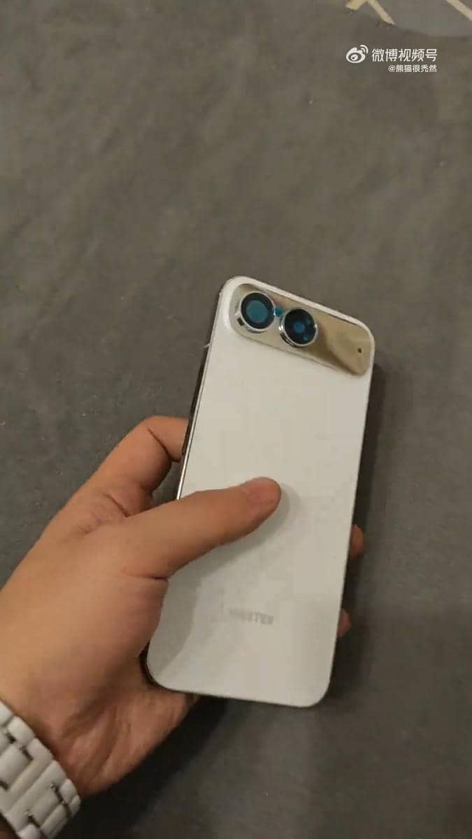  Xiaomi 17 Air prototip 3.jpg - Weibo / Bald Panda 