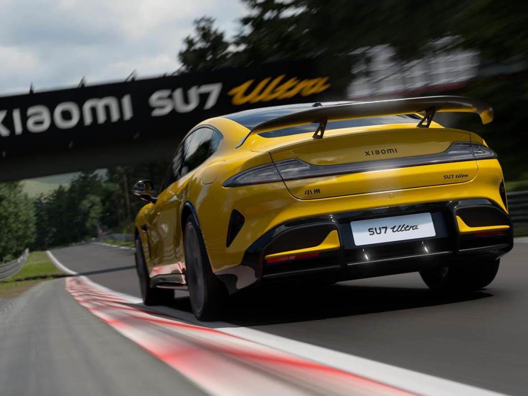  Xiaomi SU7 Ultra u Gran Turismo 7 igri 