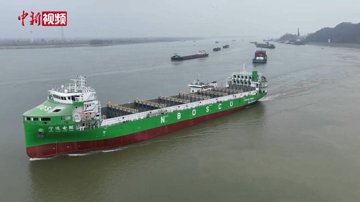  China's first batch of 10,000-ton-class pure electric intelligent seagoing vessels have left the ... 0-12 screenshot.jpg 