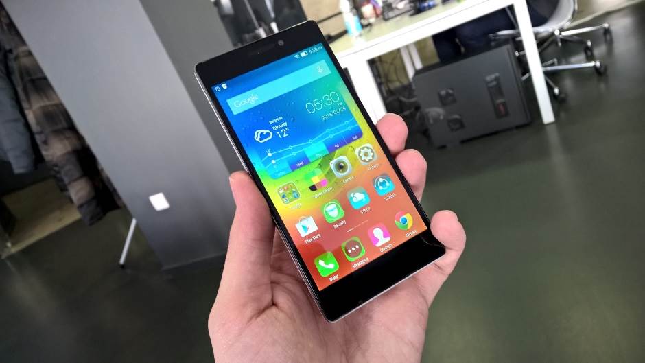  Lenovo Vibe X2. 