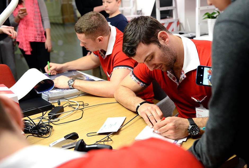 - MONDO/Stefan Stojanović    - MONDO/Stefan Stojanović