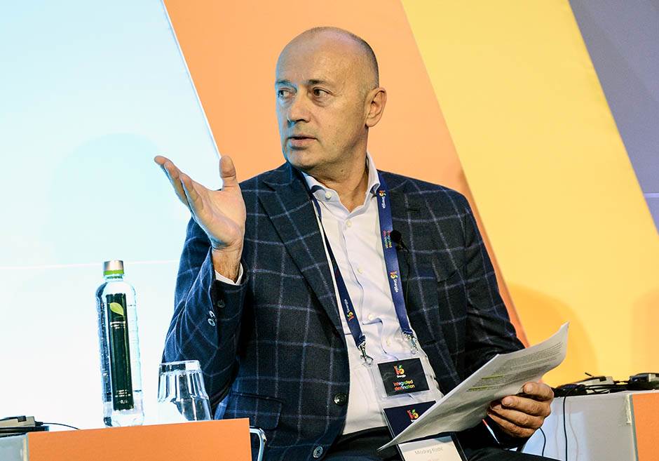   - Mondo/ Stefan Stojanović 