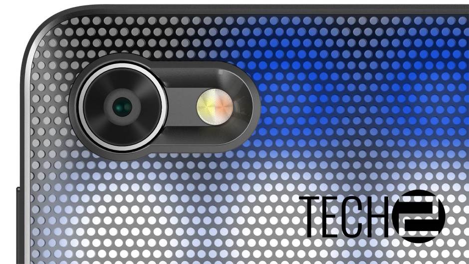   - Promo/Alcatel/Tech2.hu/PhoneArena.com 