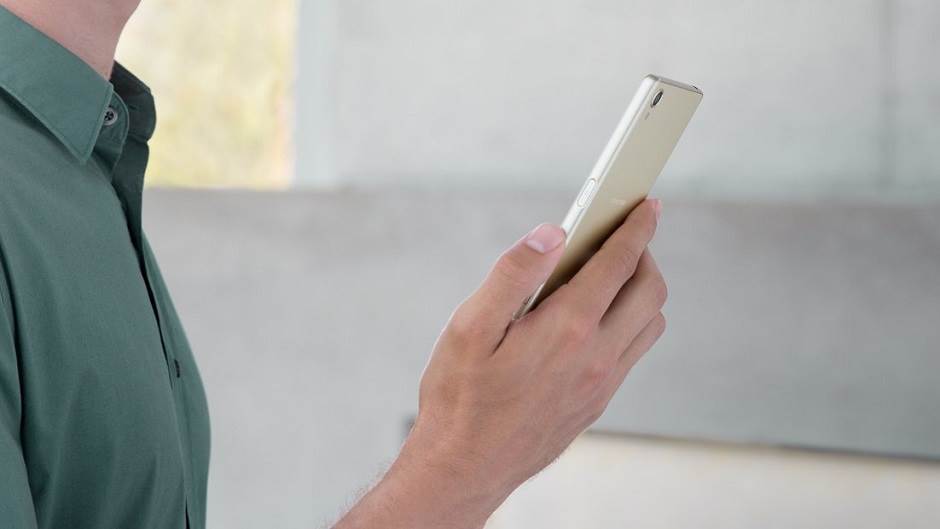  Mobilni telefon 