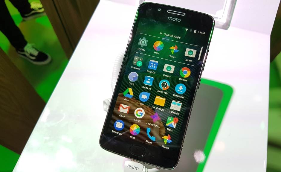  Moto G5. 
