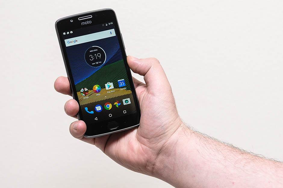   - Mondo/ Stefan Stojanović 