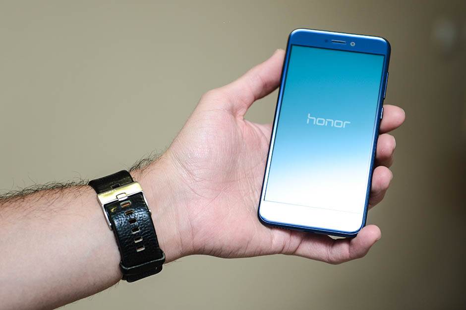   - Mondo/ Stefan Stojanović 