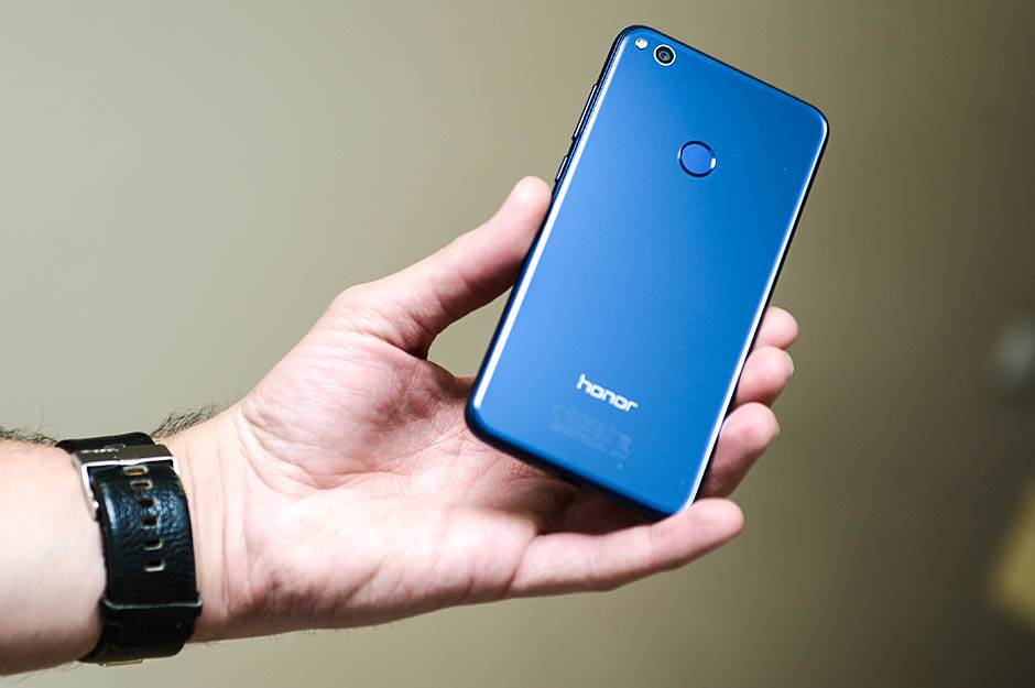   - Mondo/ Stefan Stojanović 