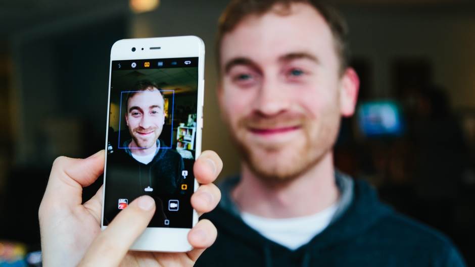   - MONDO portal/Huawei Srbija 