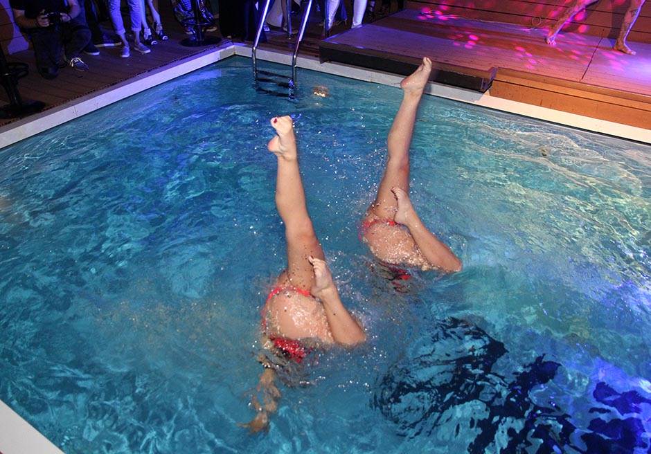 - Mondo/ Goran Sivački    - Mondo/ Goran Sivački