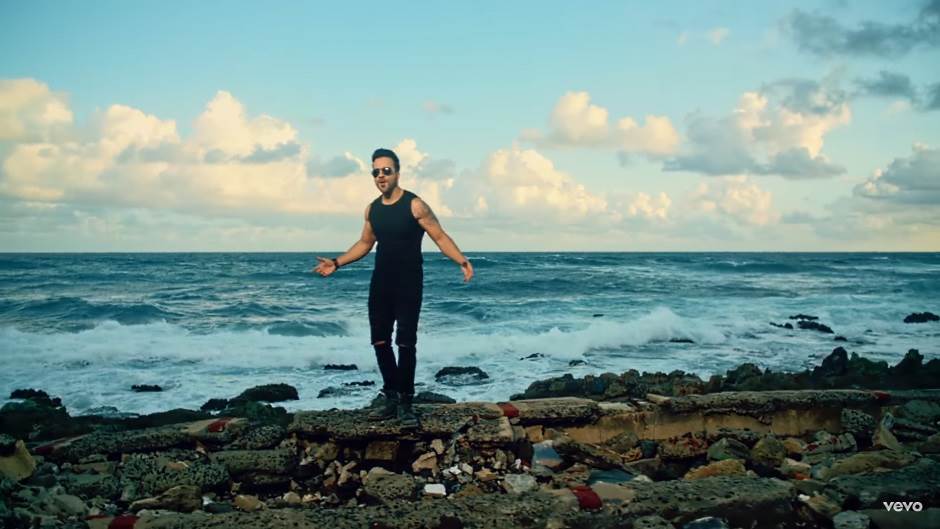   - Screenshot/Youtube 