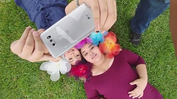  LG V30. 