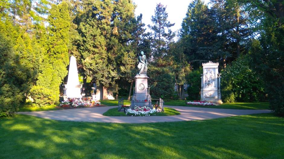   - MONDO/Predrag Vujić 