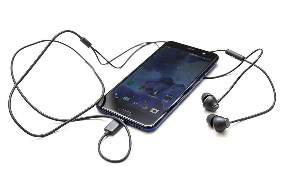 - Mondo/ Stefan Stojanović    - Mondo/ Stefan Stojanović