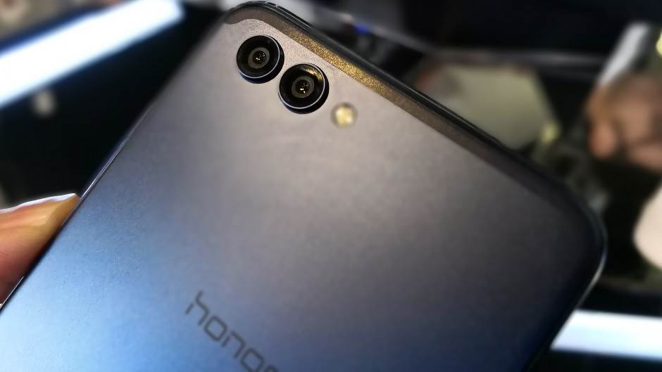 - MONDO portal / Marko Čavić    - MONDO portal / Marko Čavić