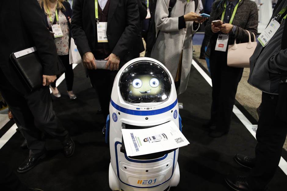  Robot - sluga. 