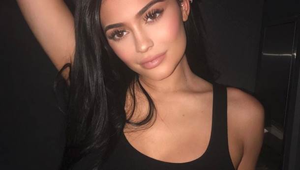   - Instagram.com/kyliejenner 