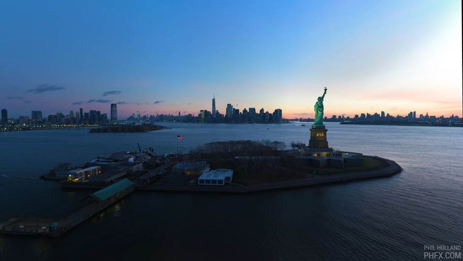   - YouTube / ScreenShot / Phil Holland 