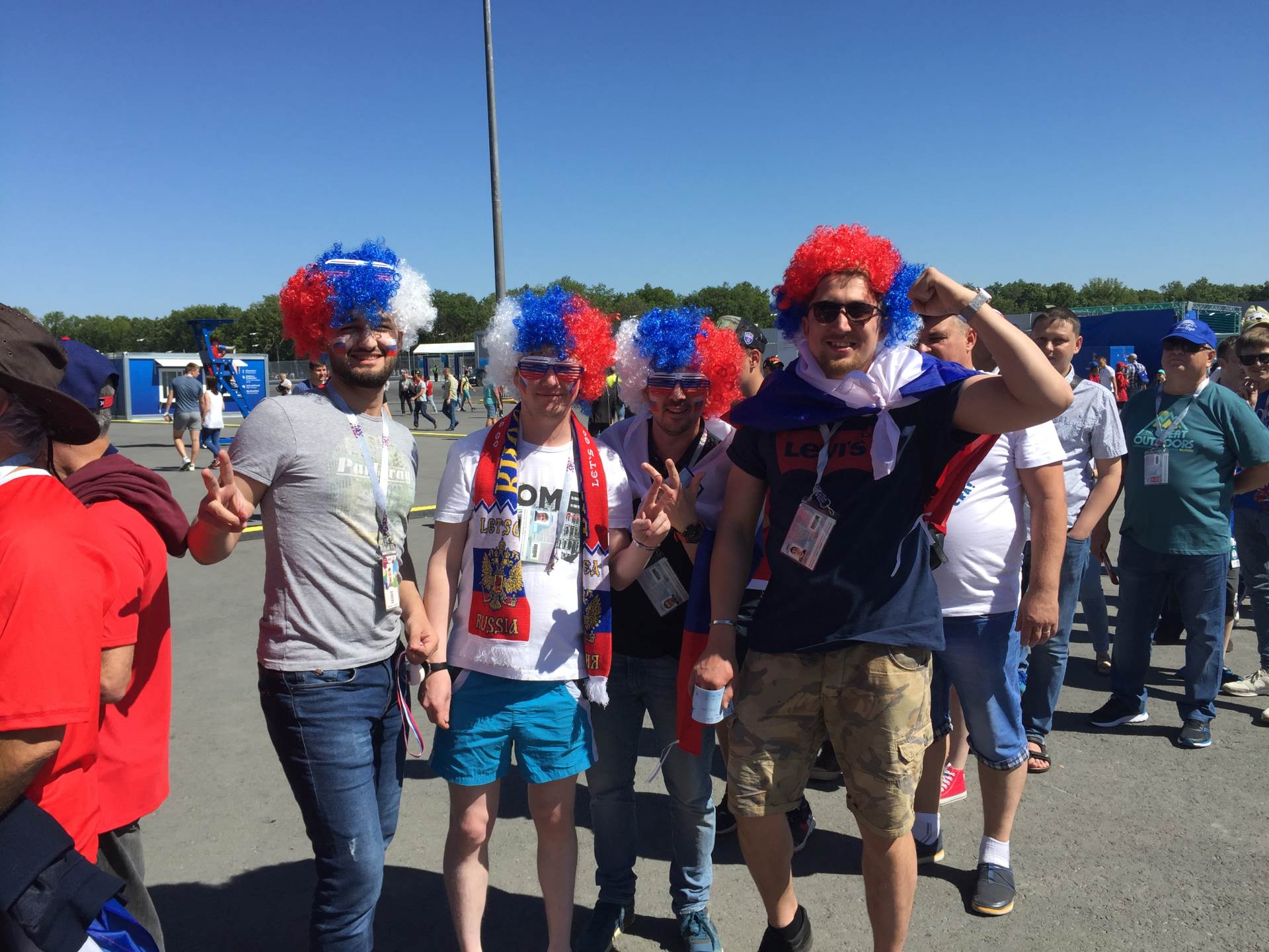   - MONDO/Nikola Janković/fotografisano Alcatel telefonom 