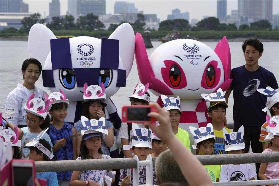   - AP Photo/Eugene Hoshiko 