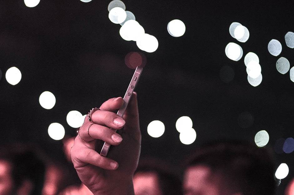  telefon,slikanje,snimanje,ruka,prstenje,noć 