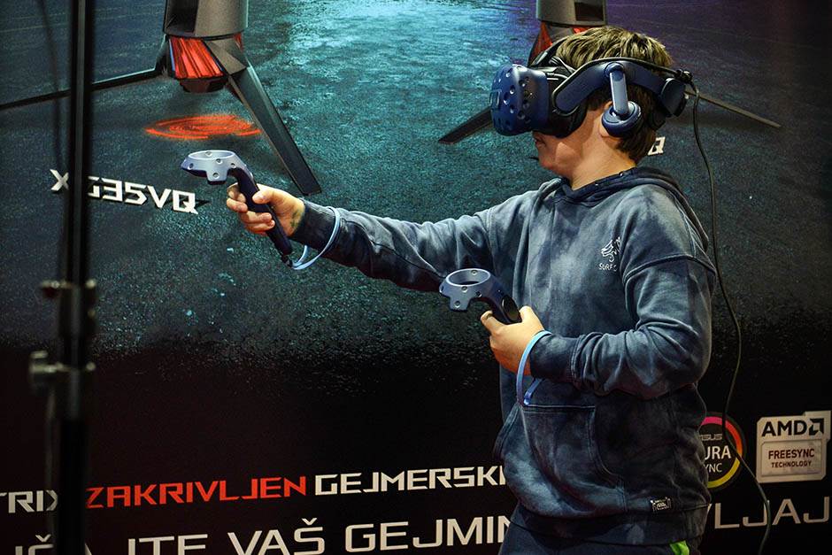 - MONDO/Stefan Stojanović    - MONDO/Stefan Stojanović